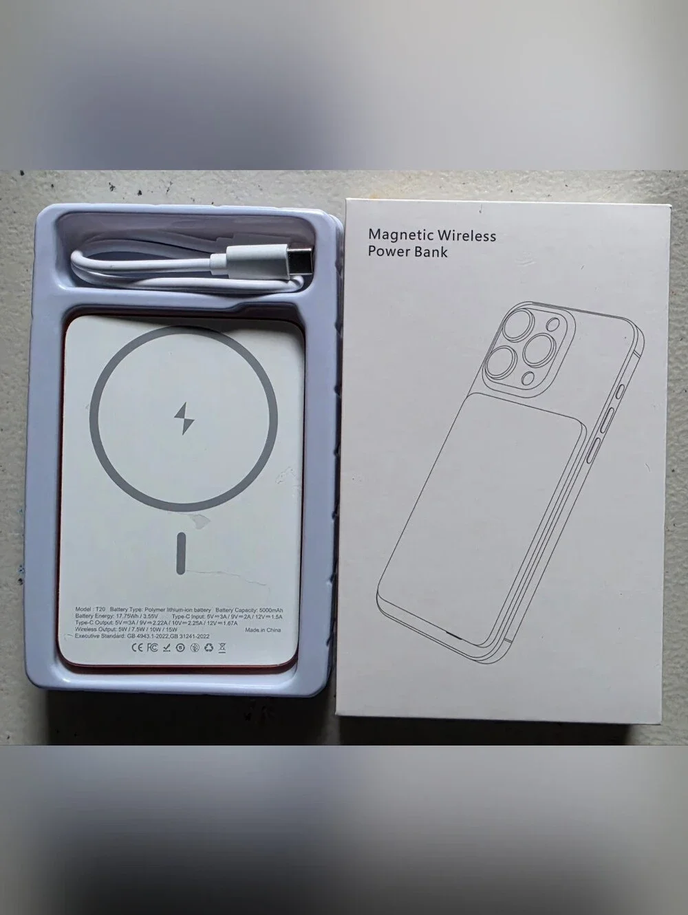 Ultra thin Magnetic Wireless power bank charger for iPhone Samsung smartphones